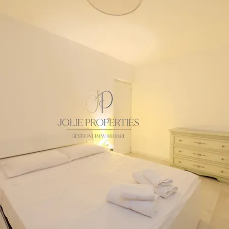 Sea House Pittulongu Апартаменти Ольбія